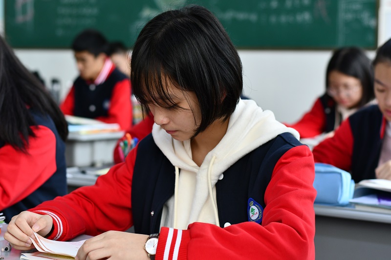 102郑安琪01.JPG